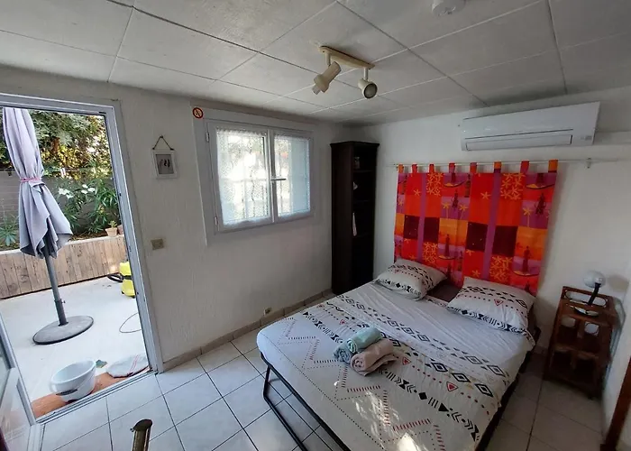 Apartment 15 *
