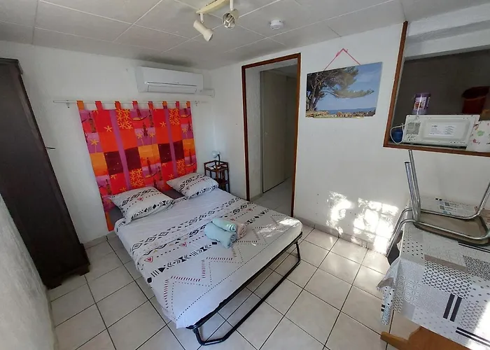 15 Apartment Le Pradet